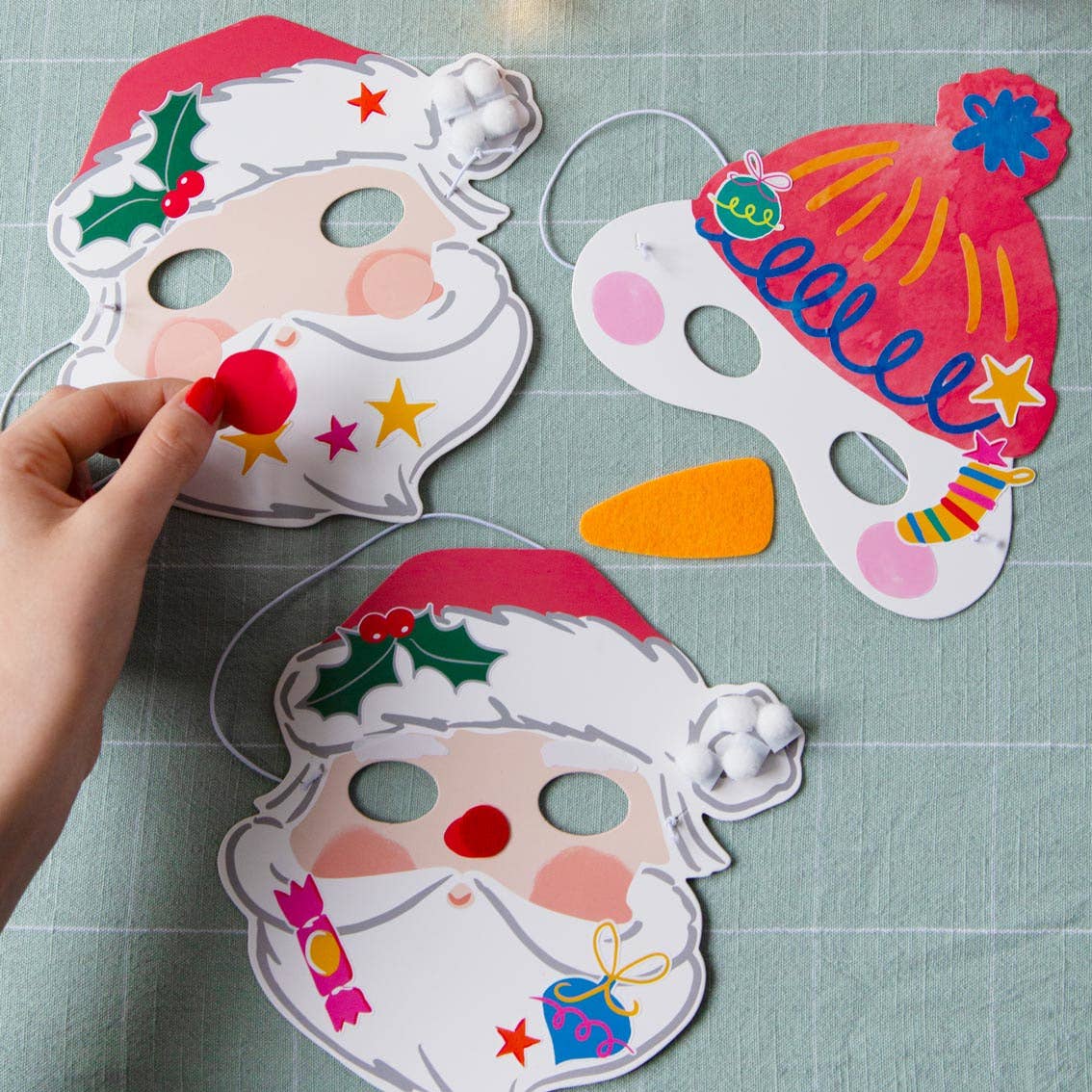 Make Your Own Christmas Masks Kit - 6 Pack
